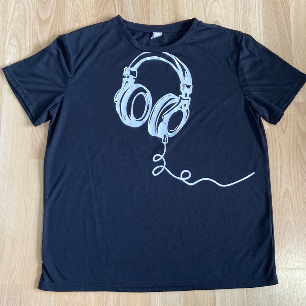 Shein size 13-14 y unisex black/ headphones tshirt.